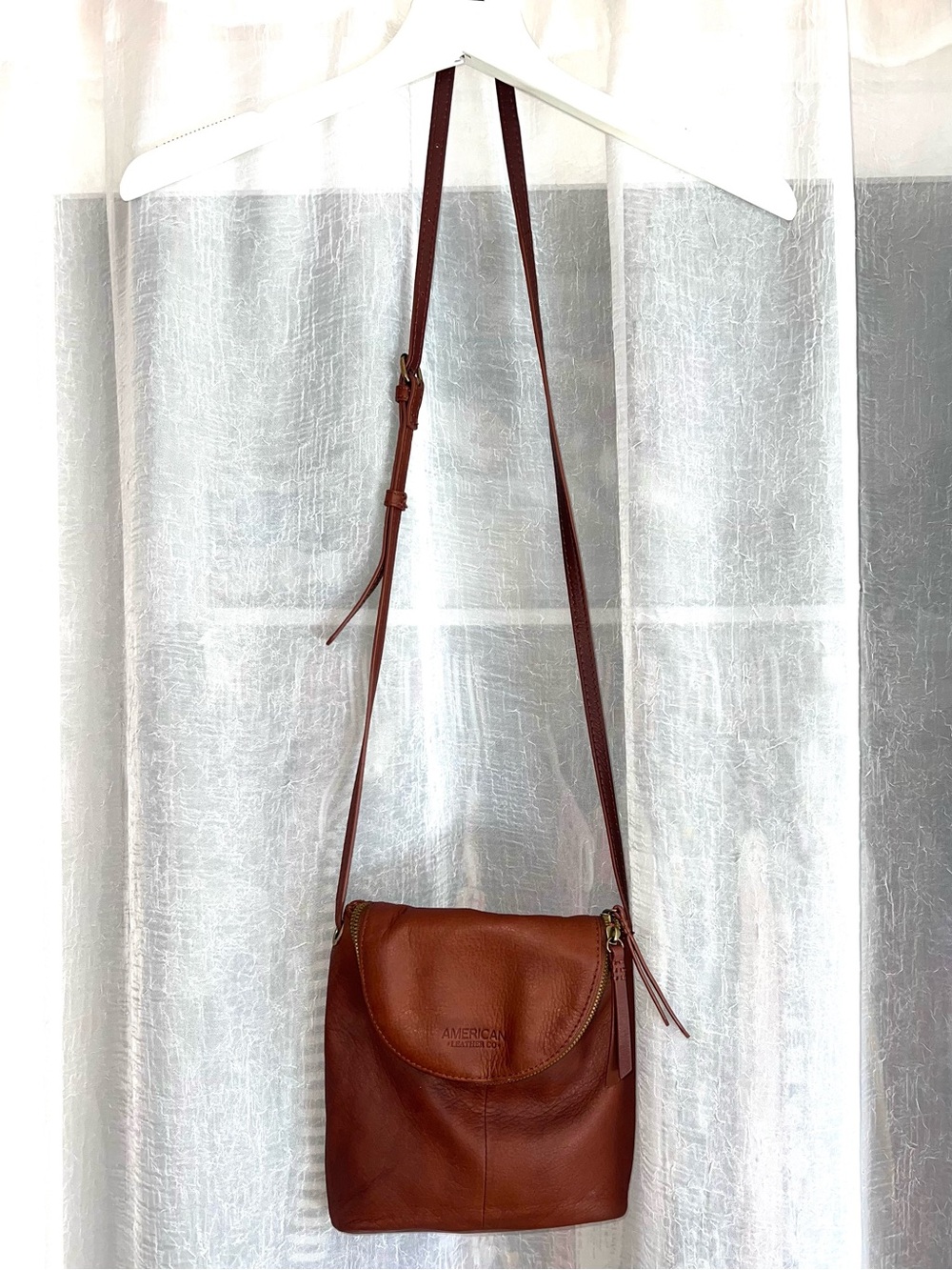 🤎American Eagle Brown Leather Hampton Large Zip-Around Crossbody Bag - Picture 2 of 6